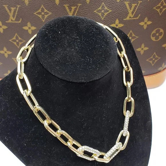 Authentic Louis Vuitton Lock & Key w/ Unbranded Gold Plated Gold Chain Necklace - Picture 2 of 8
